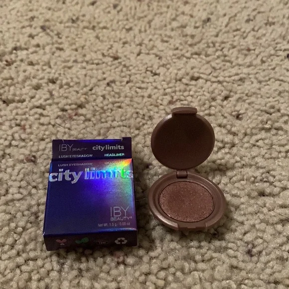 🌸2 for $12 March Ipsy bag with original makeup - Picture 4 of 7